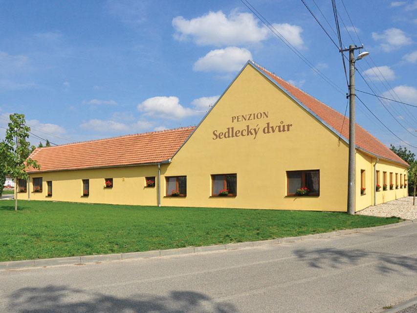 Hotel Sedlecky Dvur Sedlec  Esterno foto